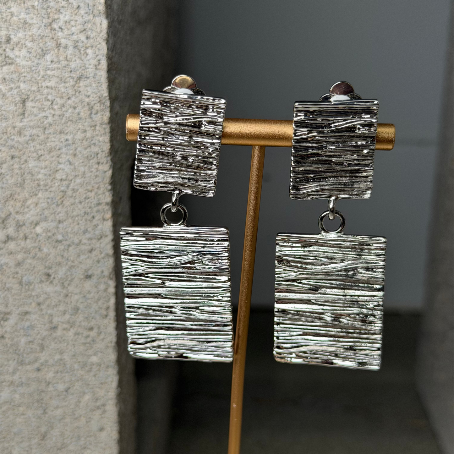 The Column Clip On
