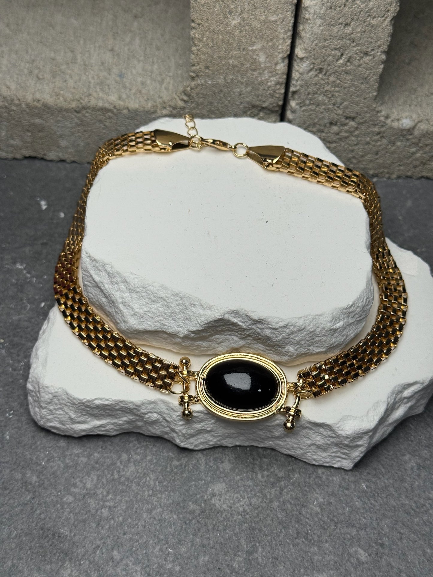 Trophy Wife Choker 17"