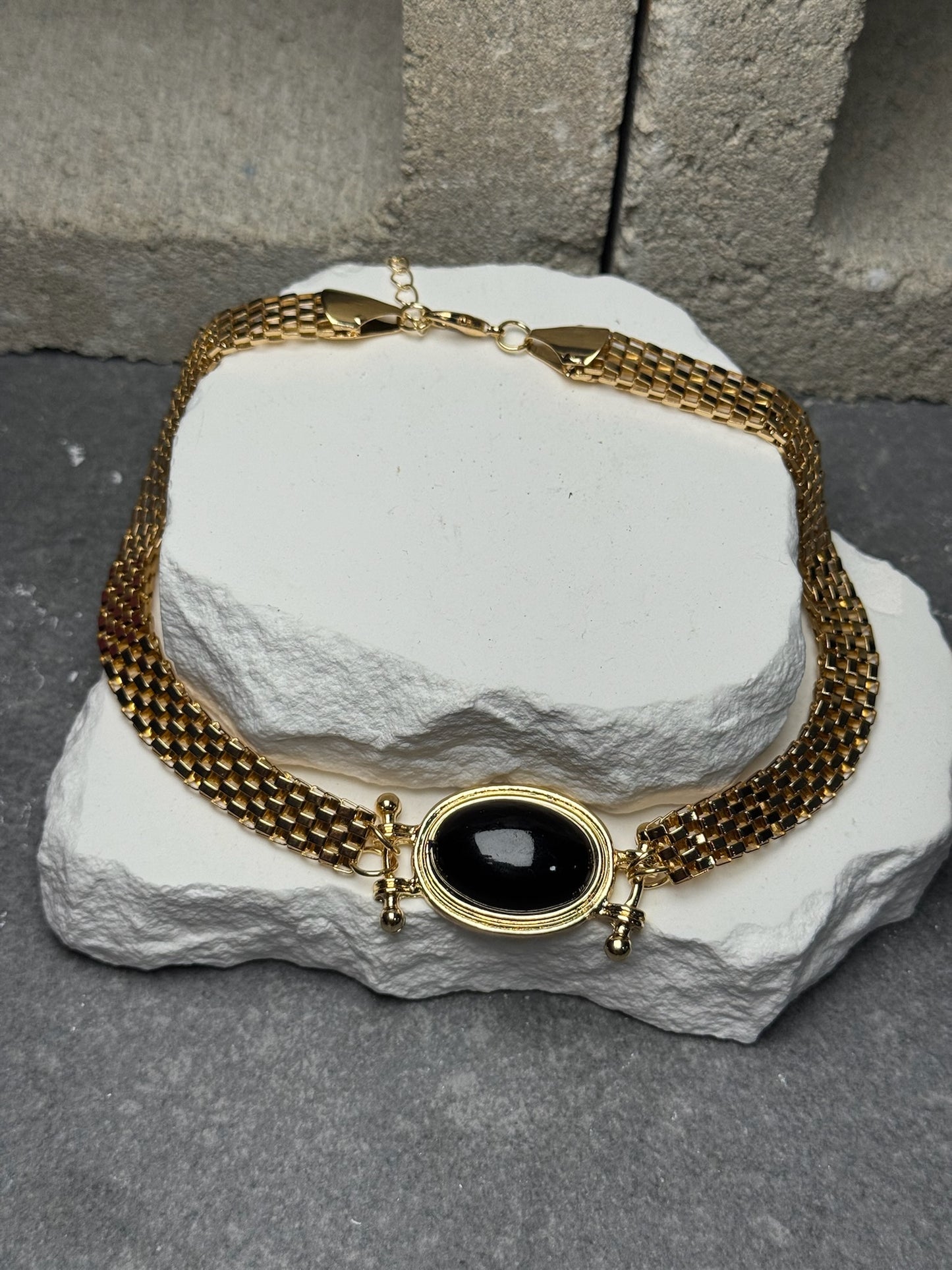 Trophy Wife Choker 17"