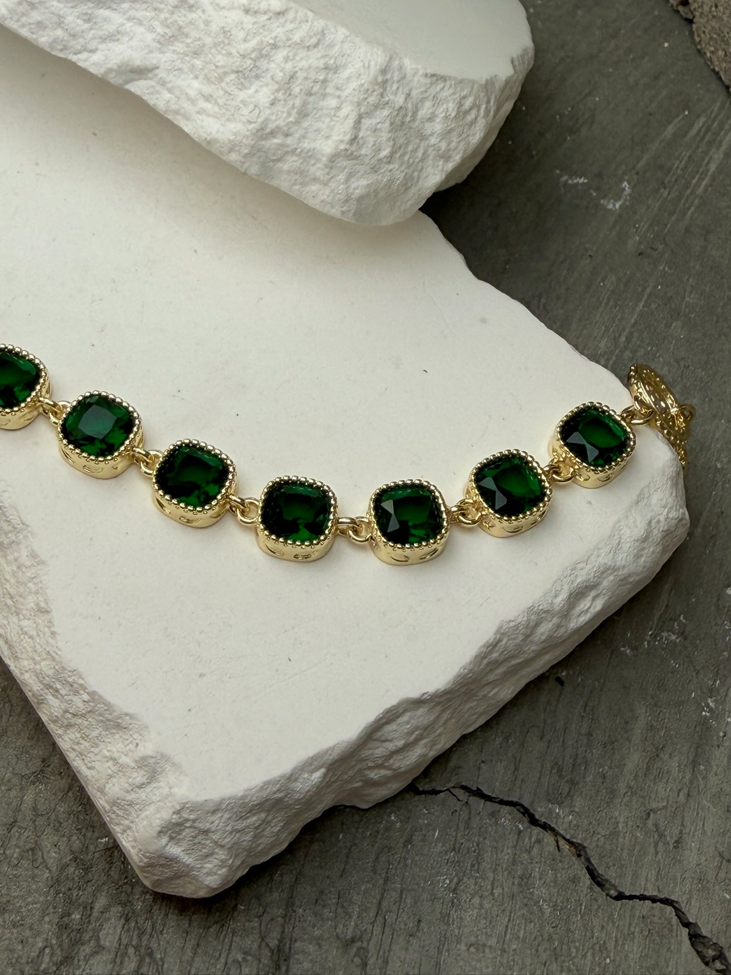 Backstage Pass Gem Bracelet 7"