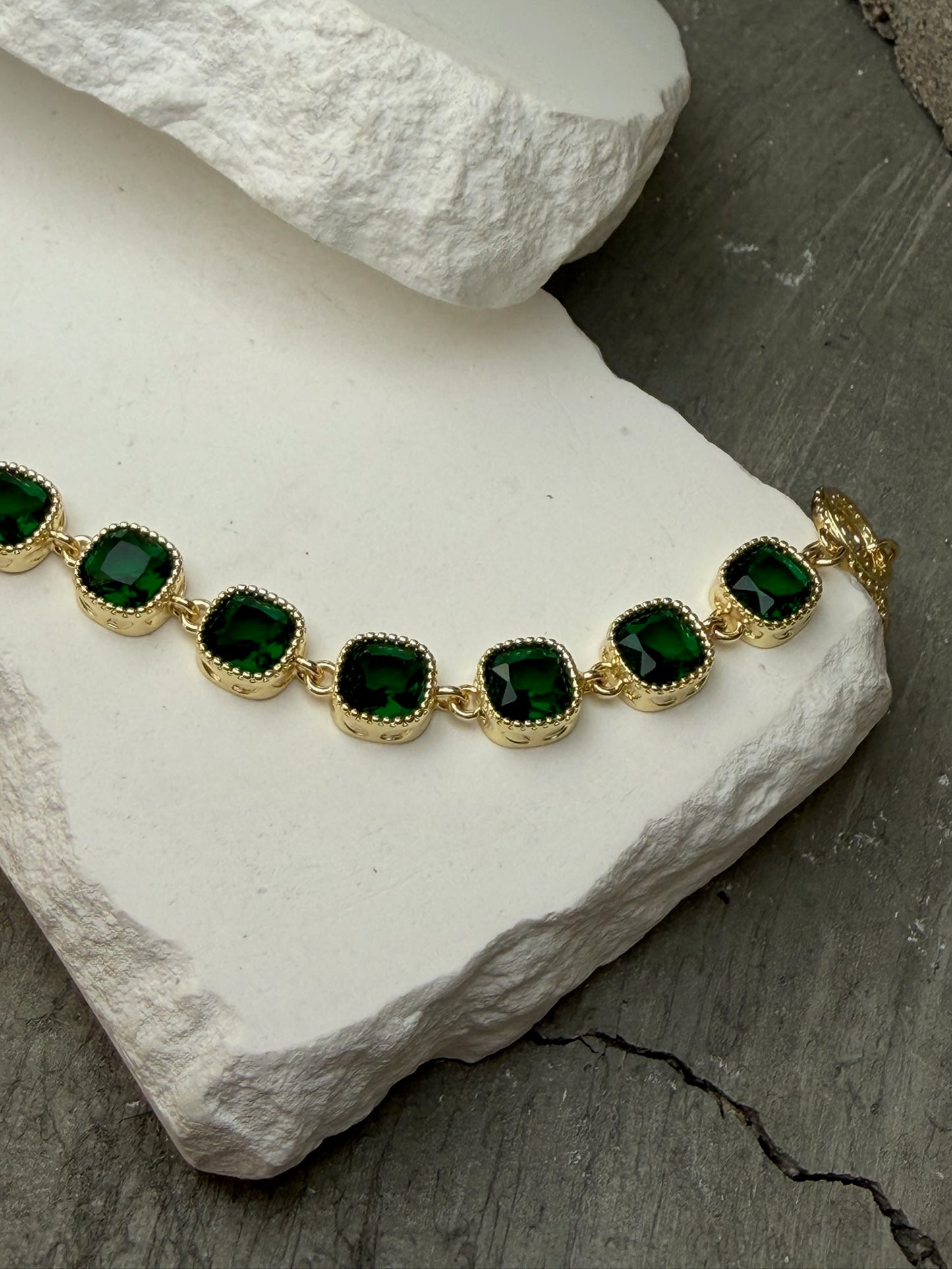 Backstage Pass Gem Bracelet 7"