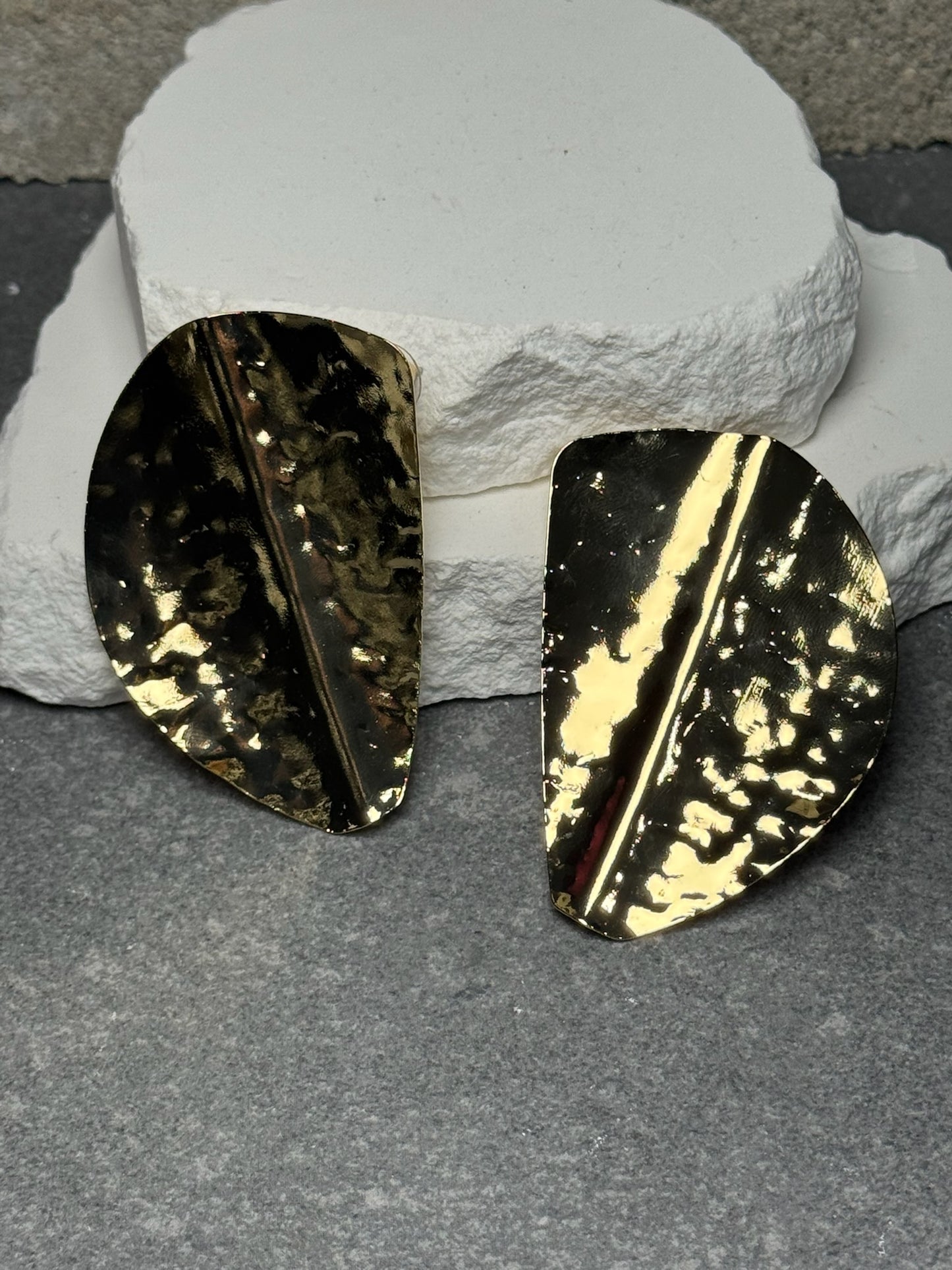 Focus On Me Stud Earrings