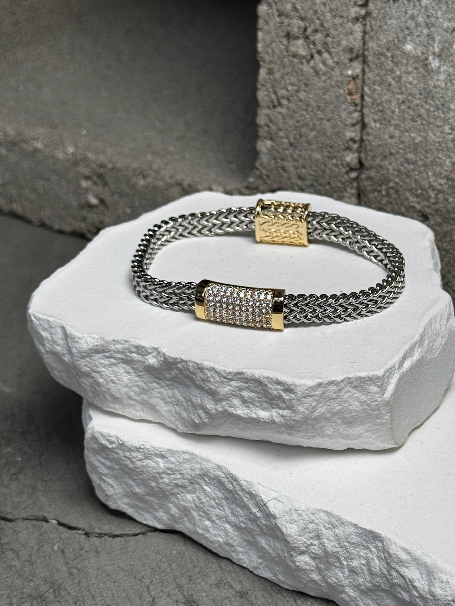 Timeless Mix Metal Bracelet 7"