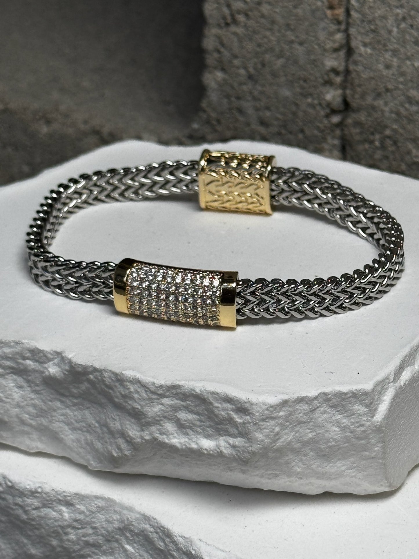 Timeless Mix Metal Bracelet 7"