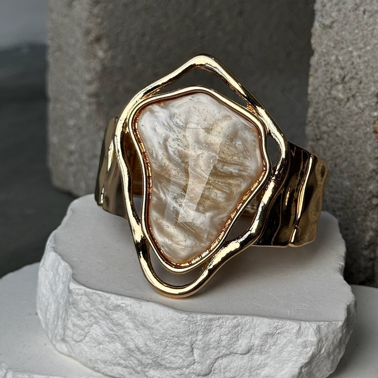 Amber Gleam Expandable Bracelet Up To 8"