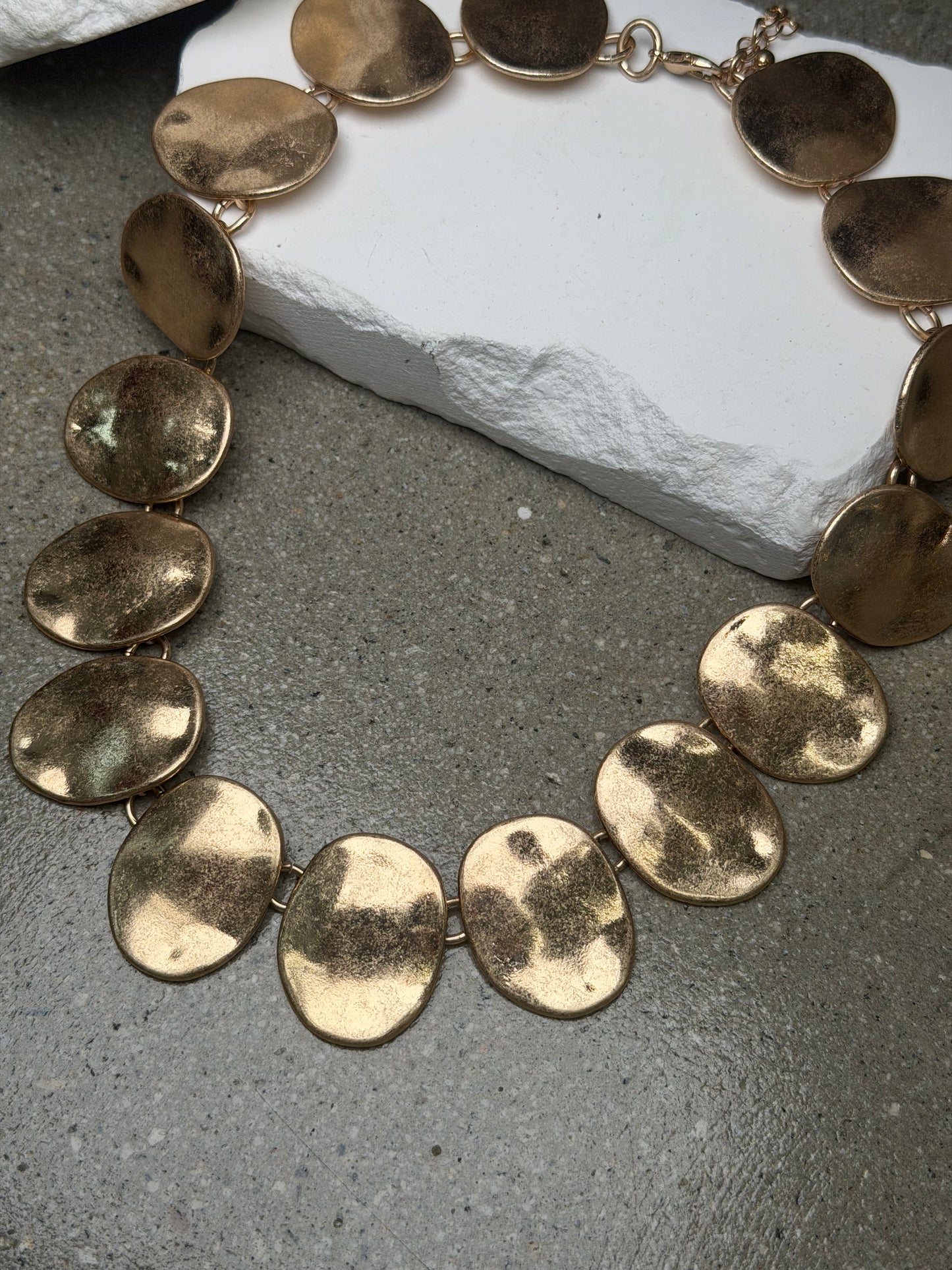 The Metal Orbit Necklace 20'