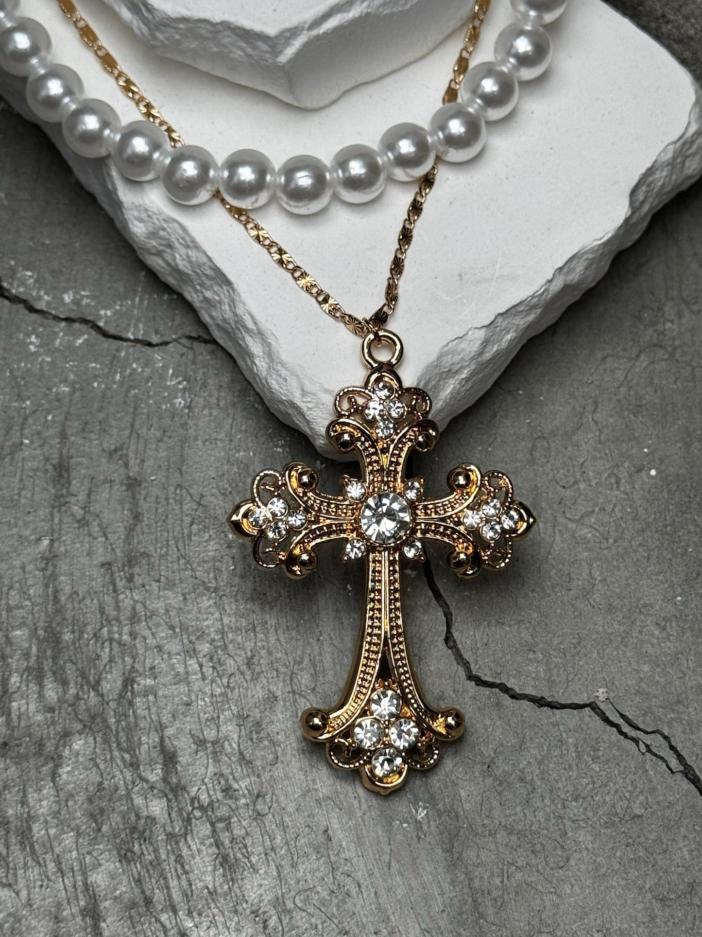 Angel Vibes Layered Necklace 16"