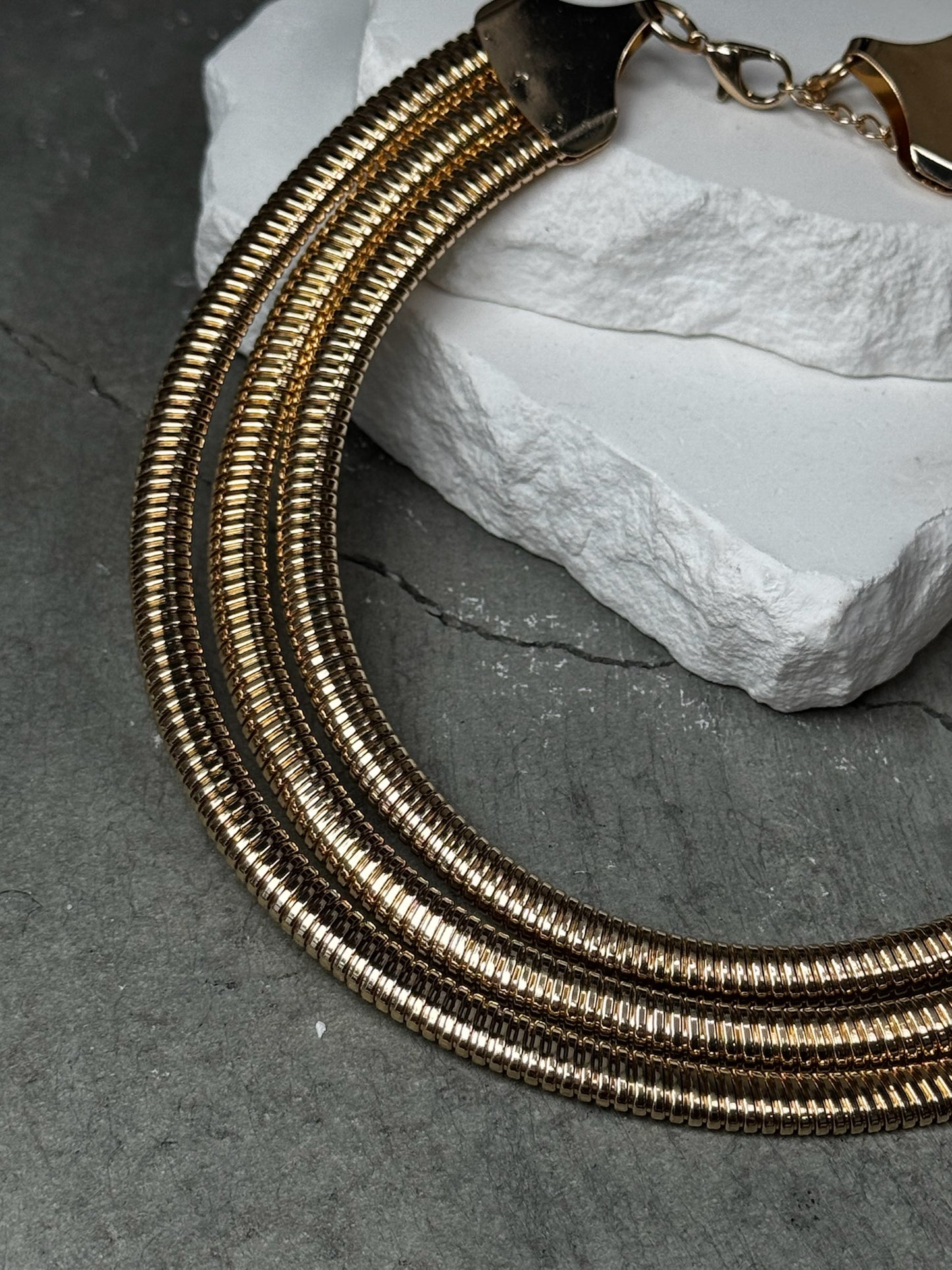 Stellar Ribbed 3 Layer Choker 15" w/ Choker