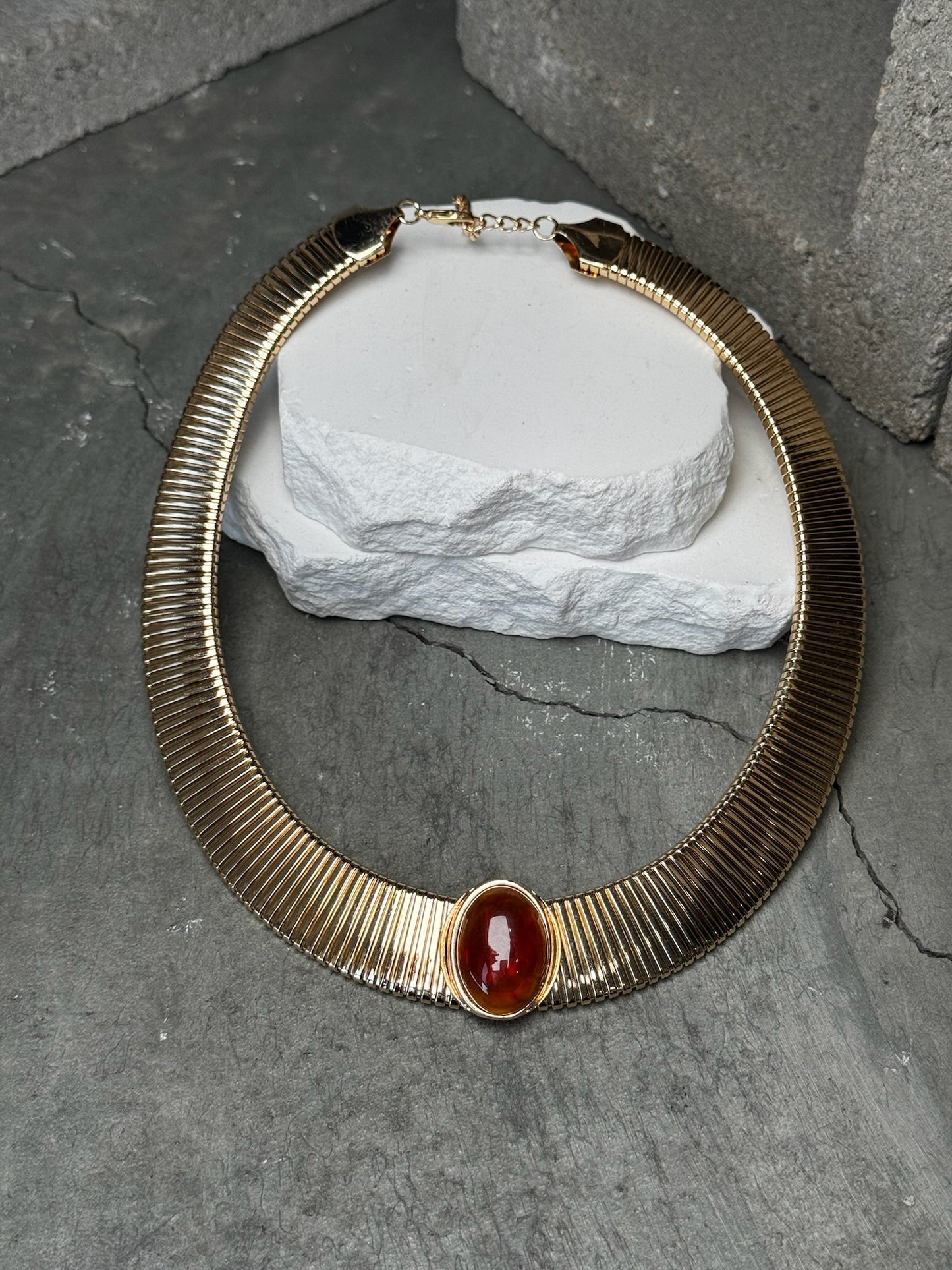 Glow Getter Pendant Choker 19" w/ Extender