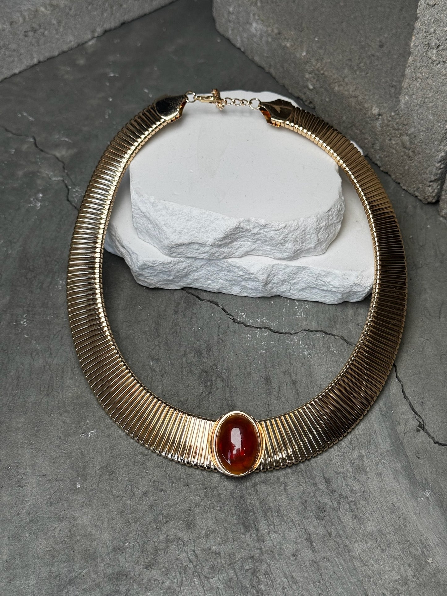 Glow Getter Pendant Choker 19" w/ Extender