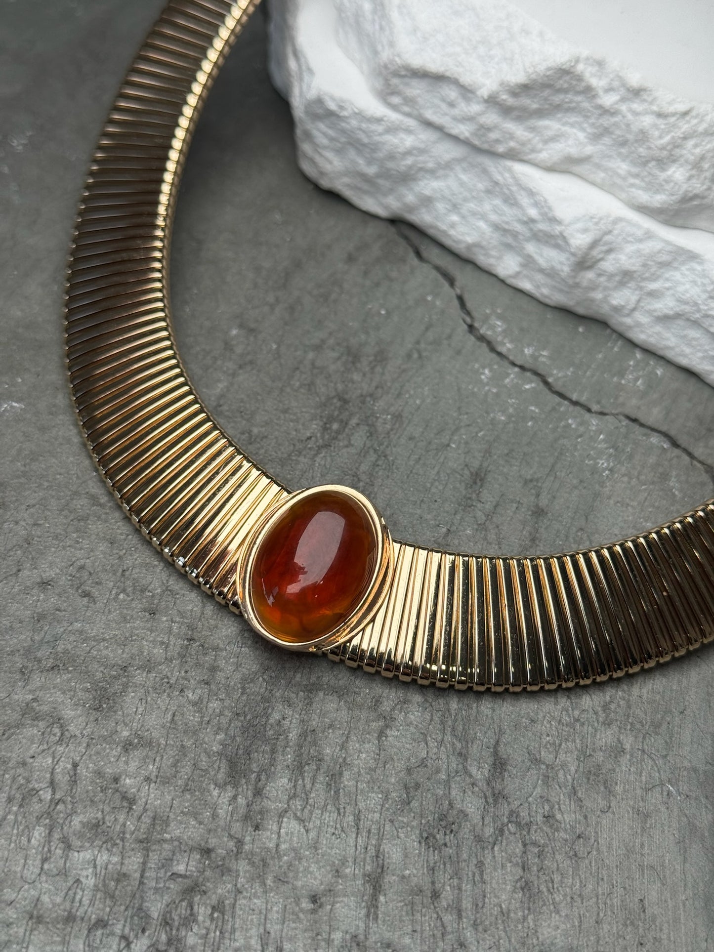 Glow Getter Pendant Choker 19" w/ Extender