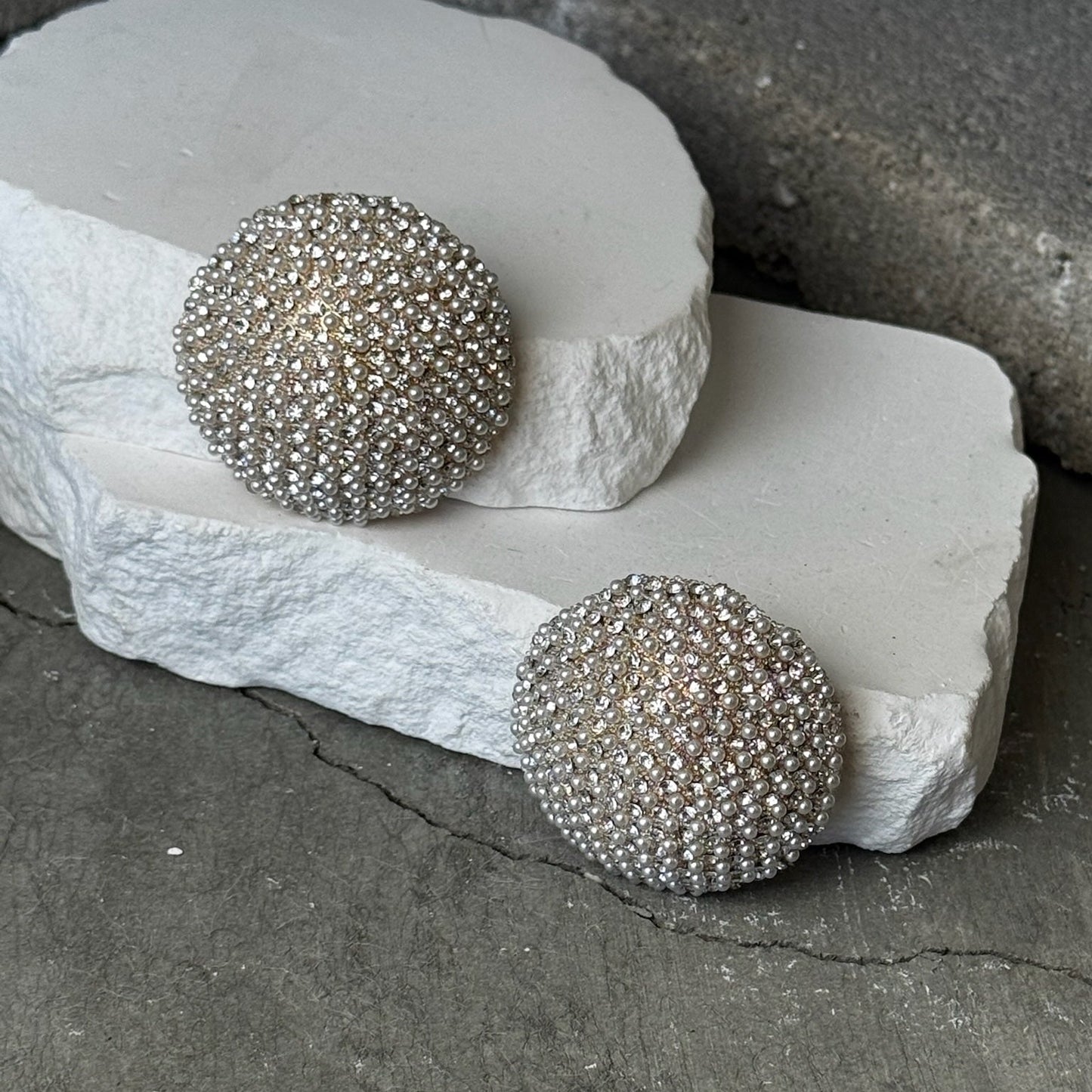 All Around The Pearl Stud Earrings