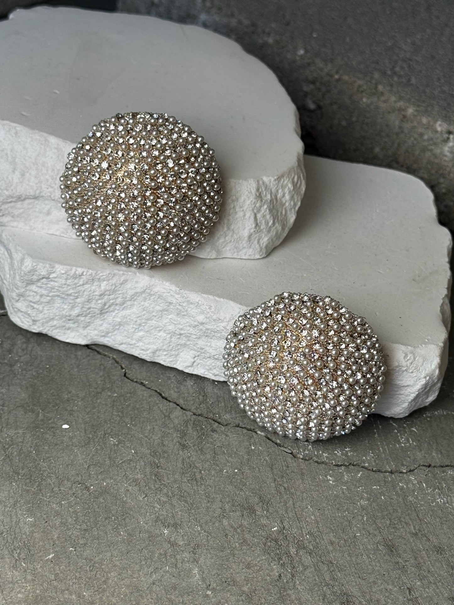 All Around The Pearl Stud Earrings
