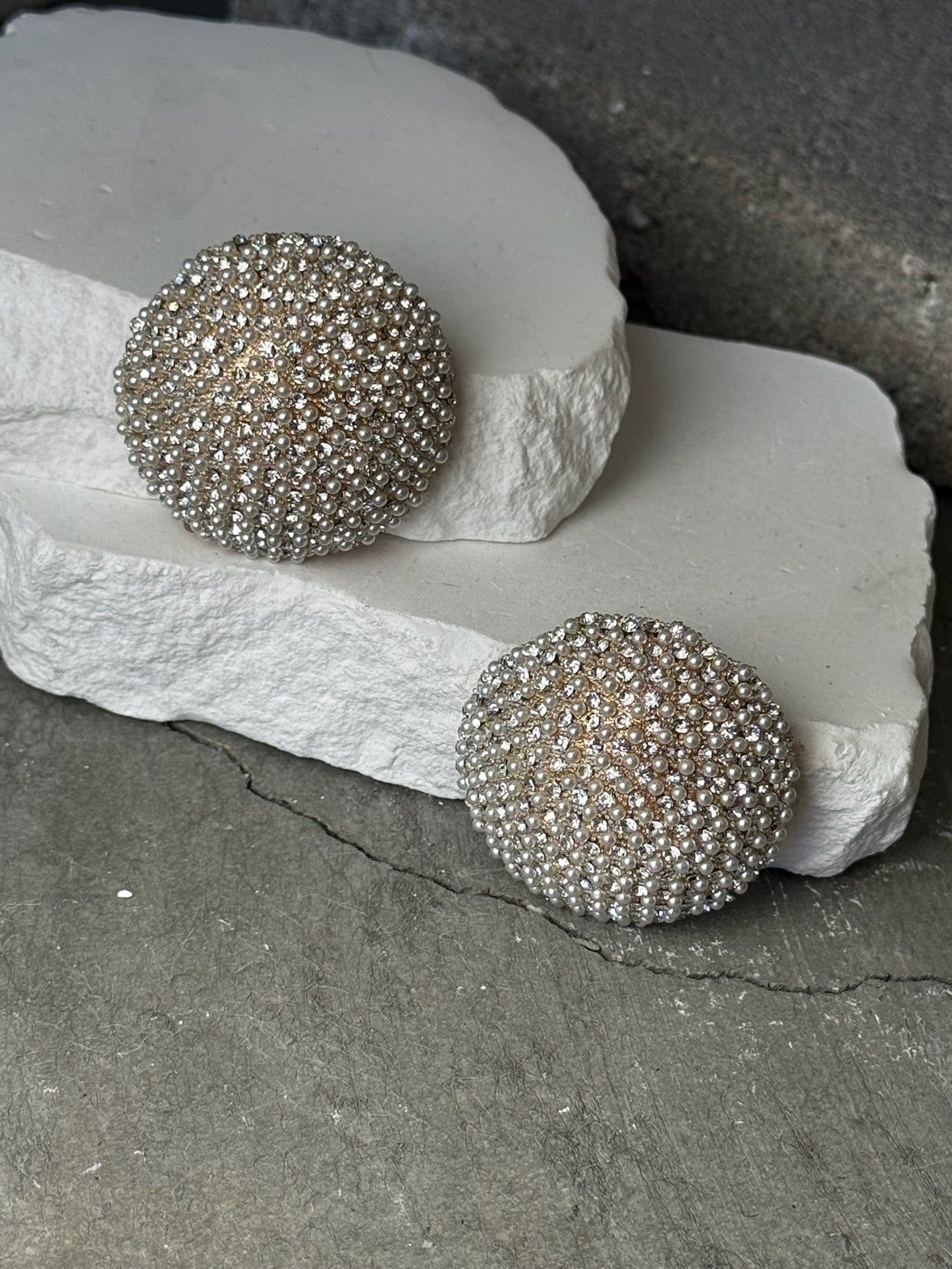 All Around The Pearl Stud Earrings