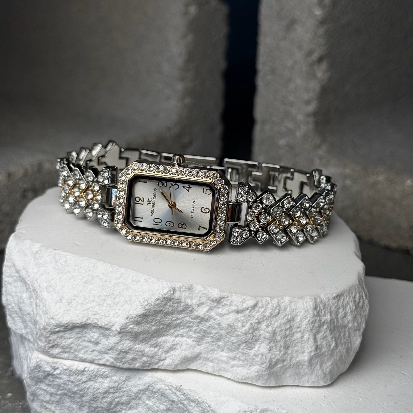 ON MY TIME Wrist Watch 8"