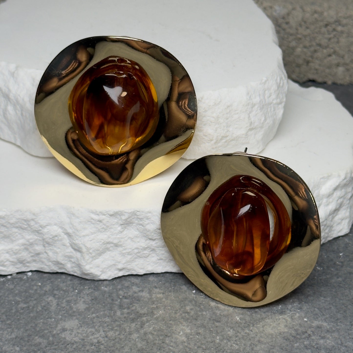 Sandstone Muse Stone Stud Earring