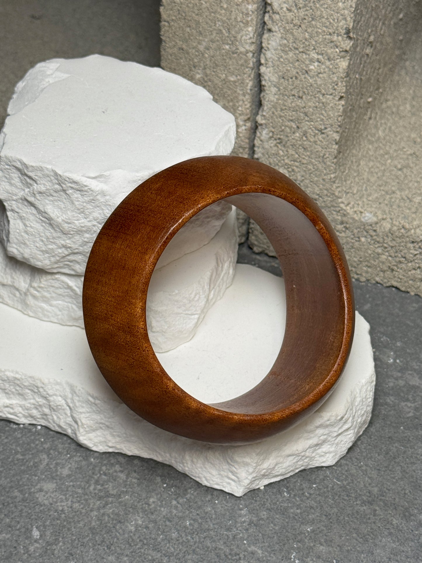 The Mohogany Bangle 8 Inches