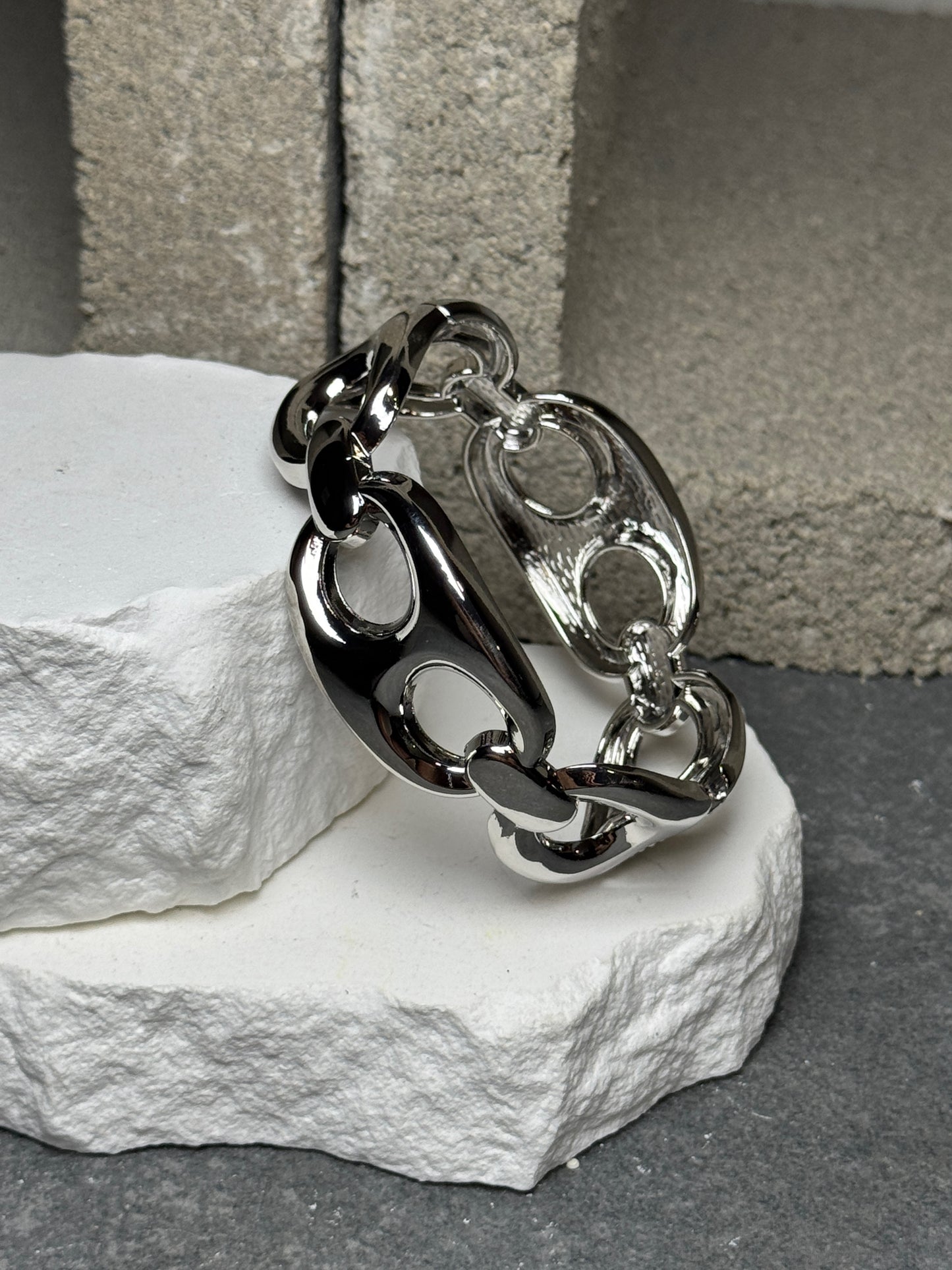 The Soho Link Bracelet 8"
