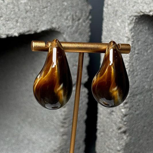 Soft Curve Teardrop Earrings