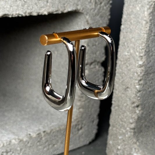 The Luxe U Hoops