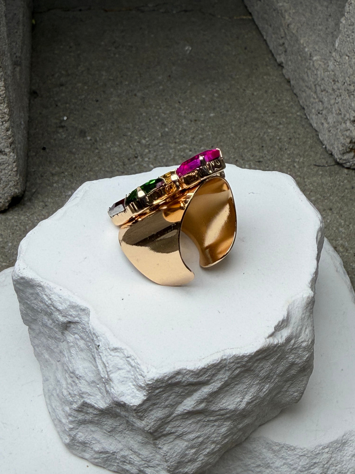 The Color Riot Expandable Ring