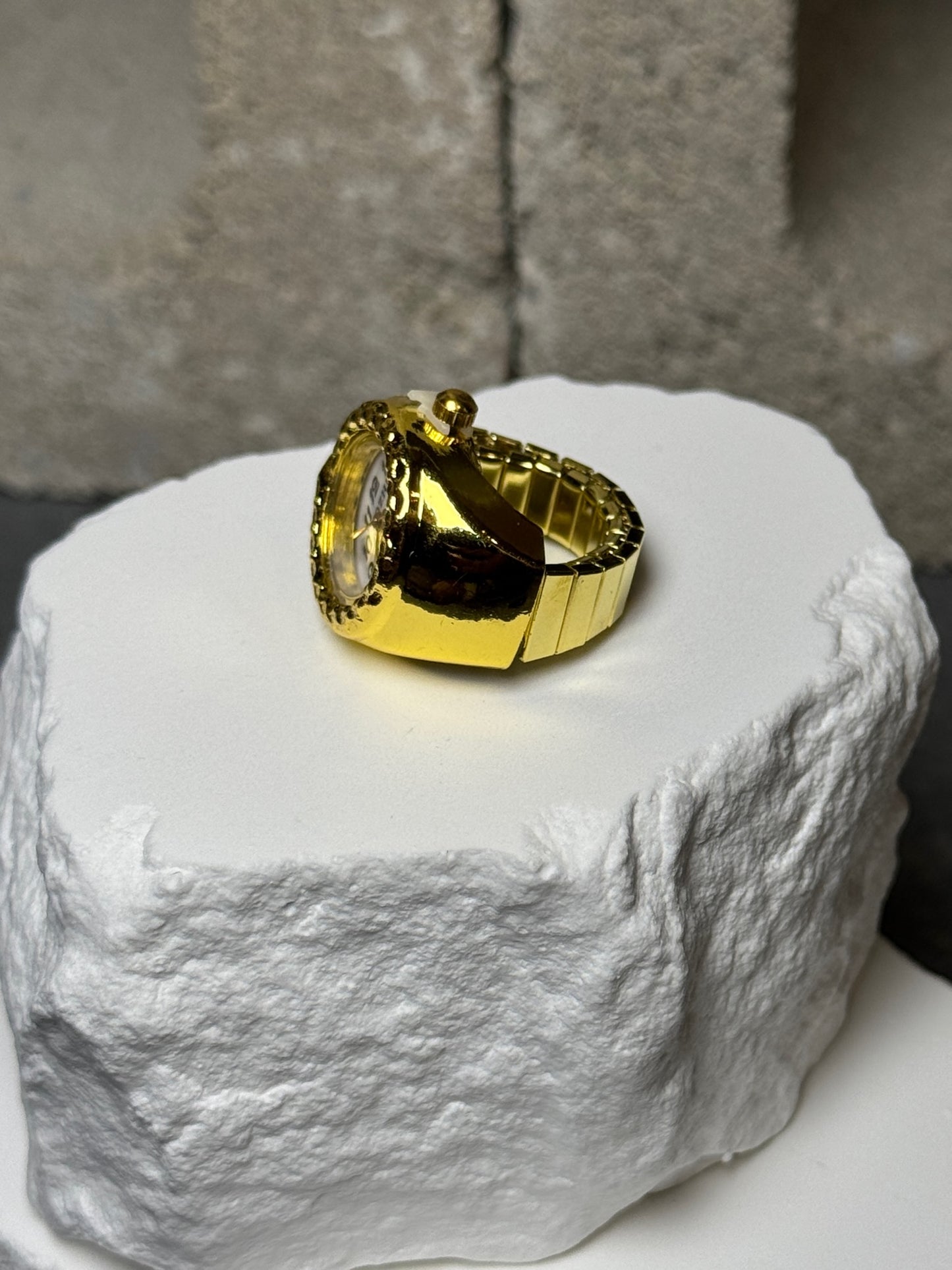 Watch Me Shine Expandable Ring Up To Size 10