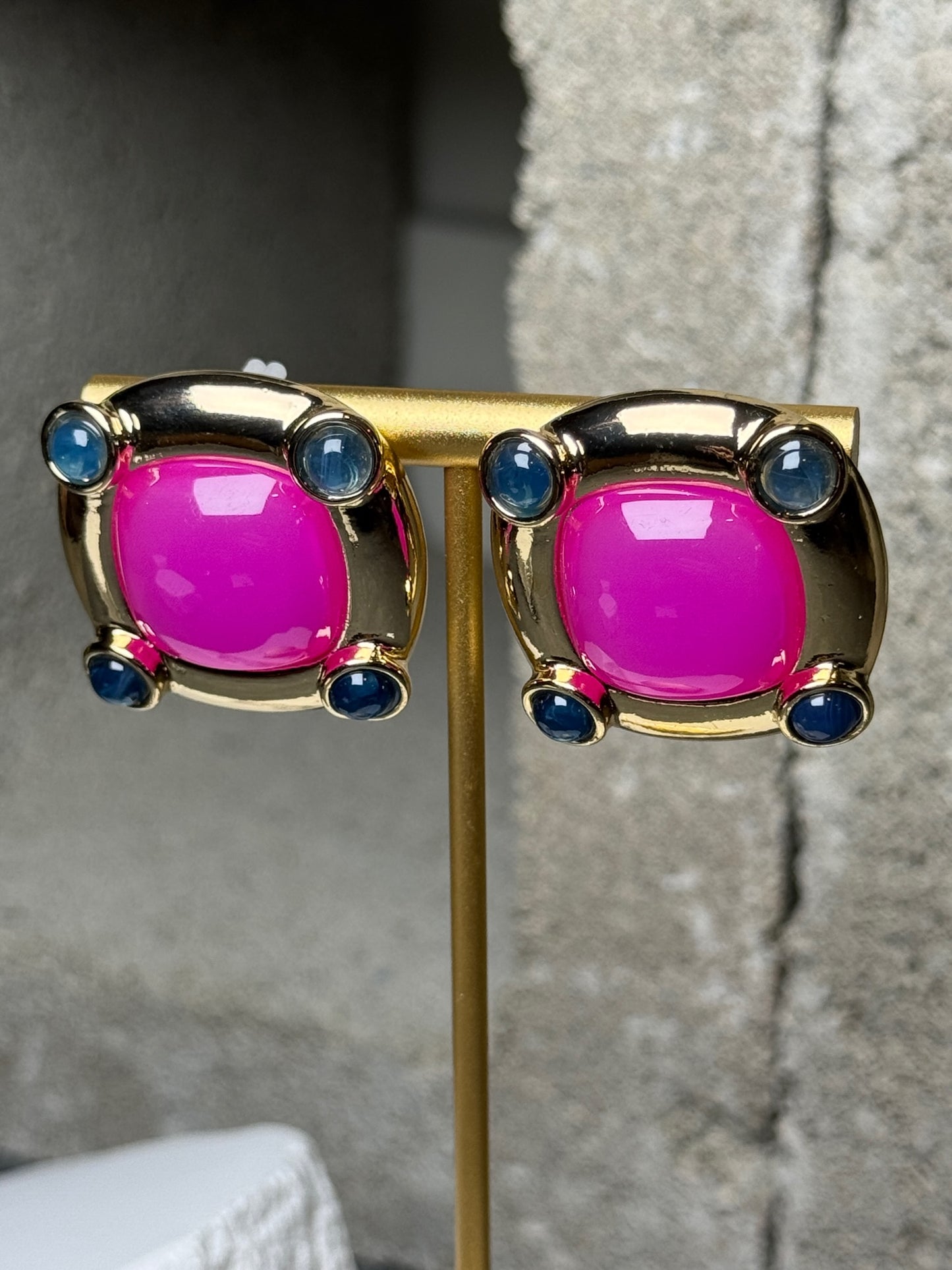 Overally Hot Stud Earring