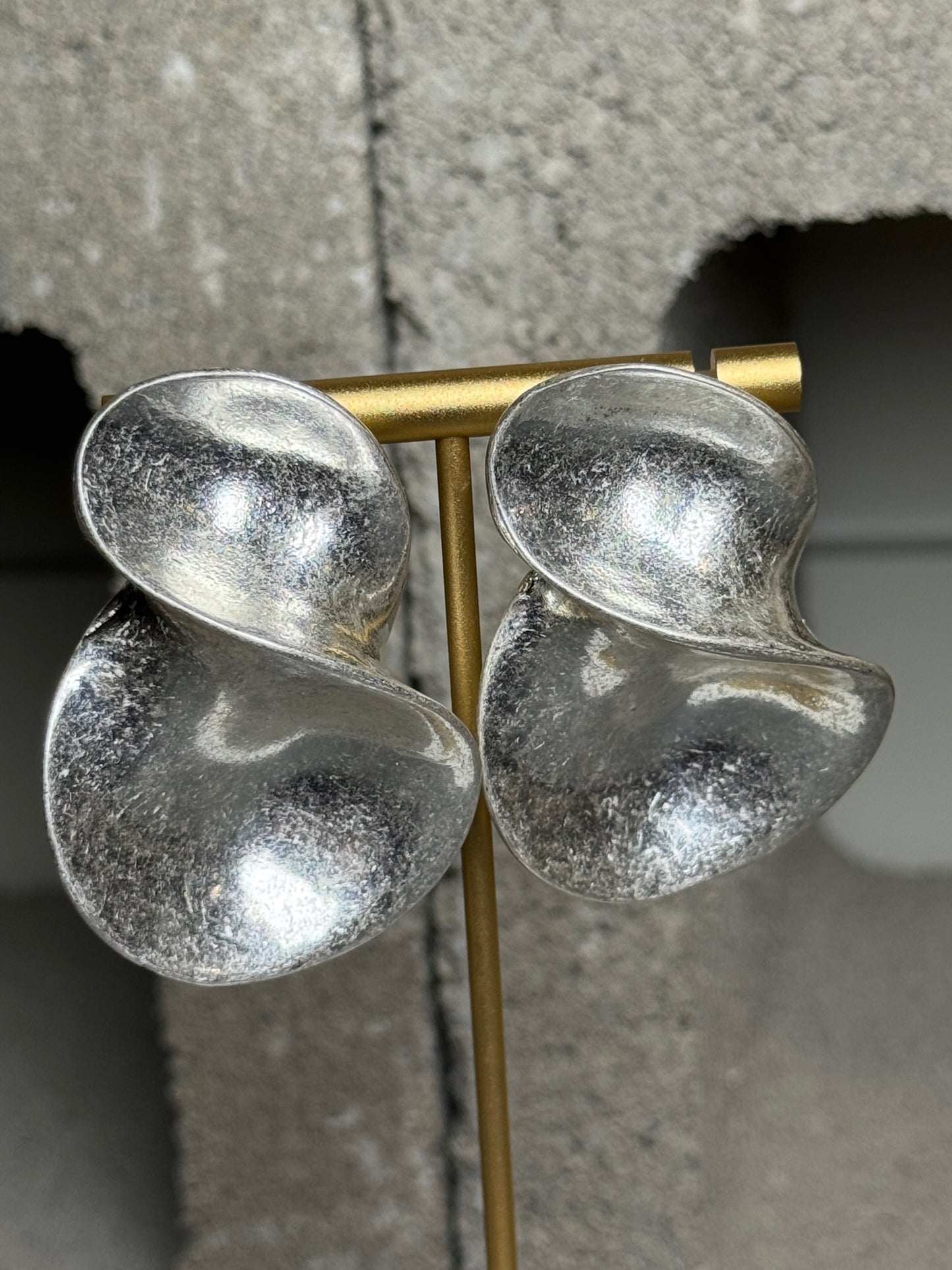Bad & Boujee Wave Stud Earrings