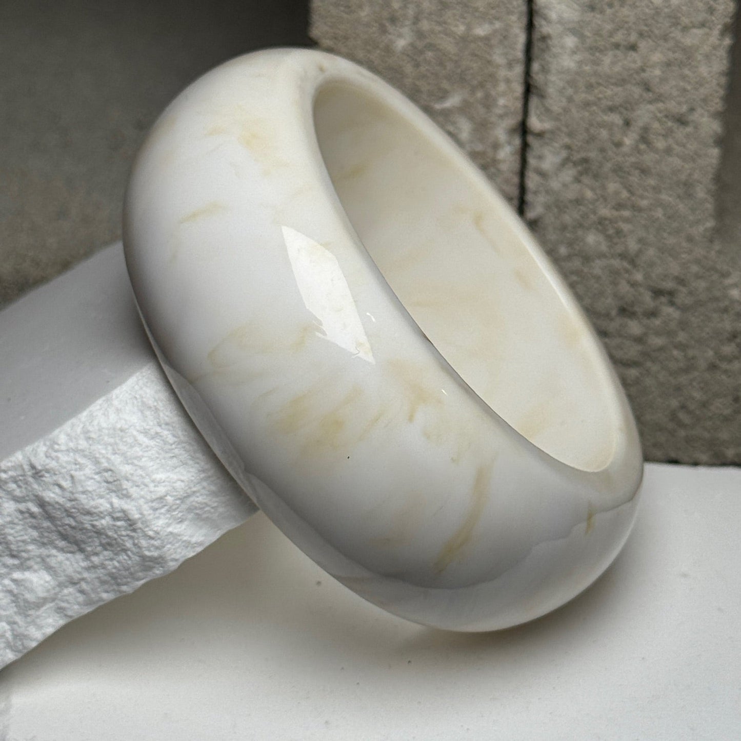 Quiet Luxury Bangle 6.5"