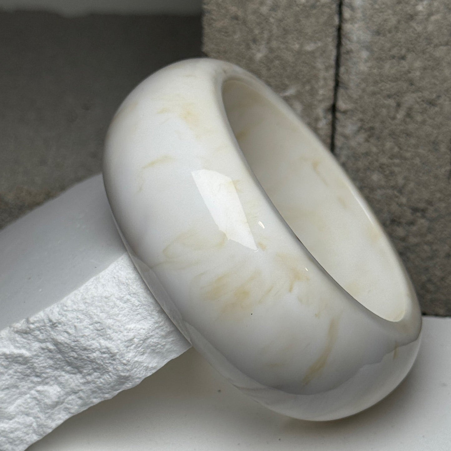 Quiet Luxury Bangle 6.5"