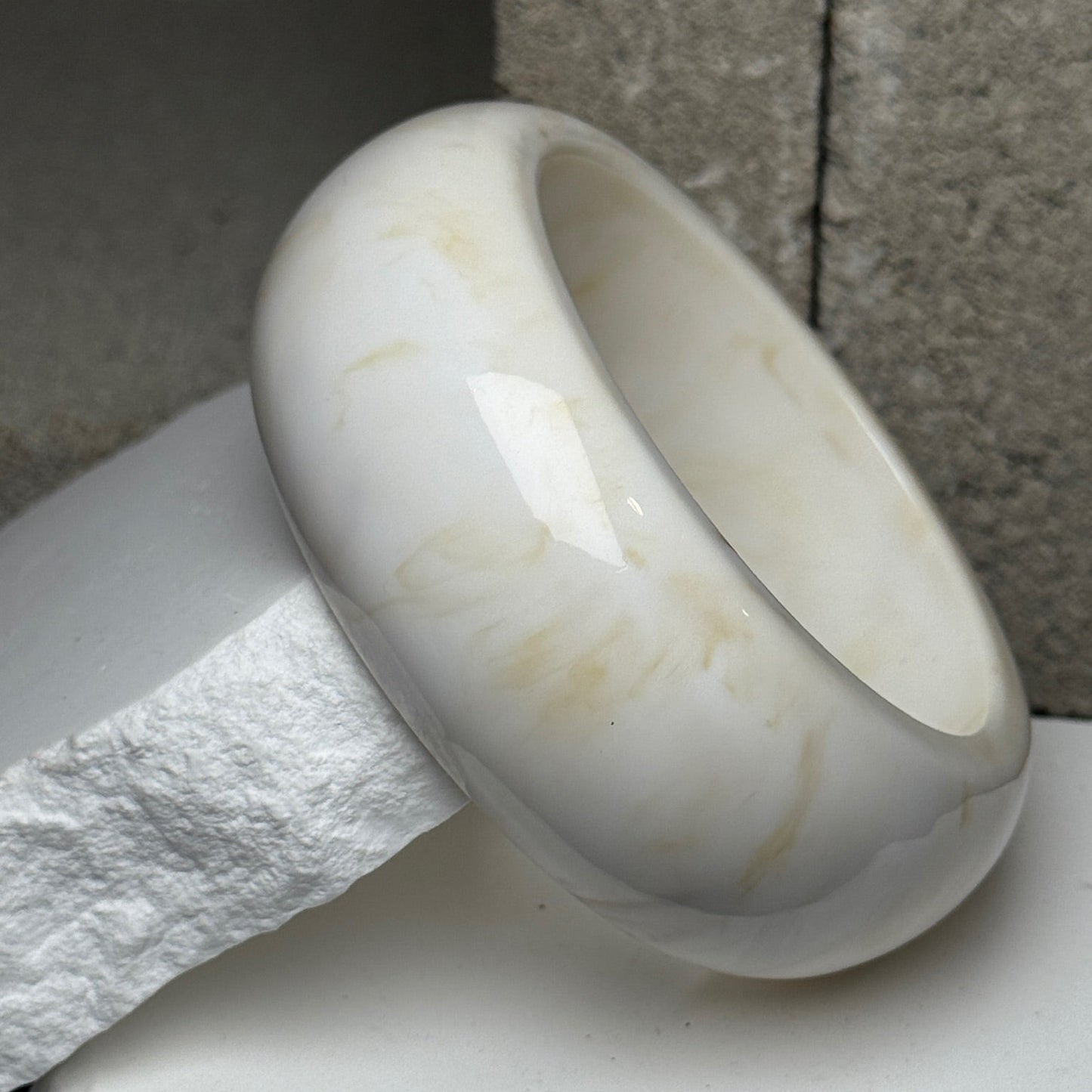 Quiet Luxury Bangle 6.5"