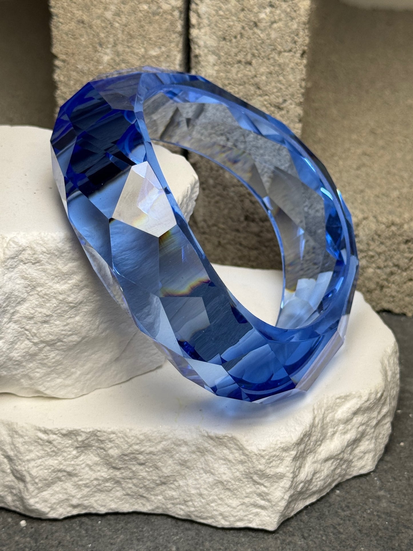 Lowkey Clear Bangle 7"