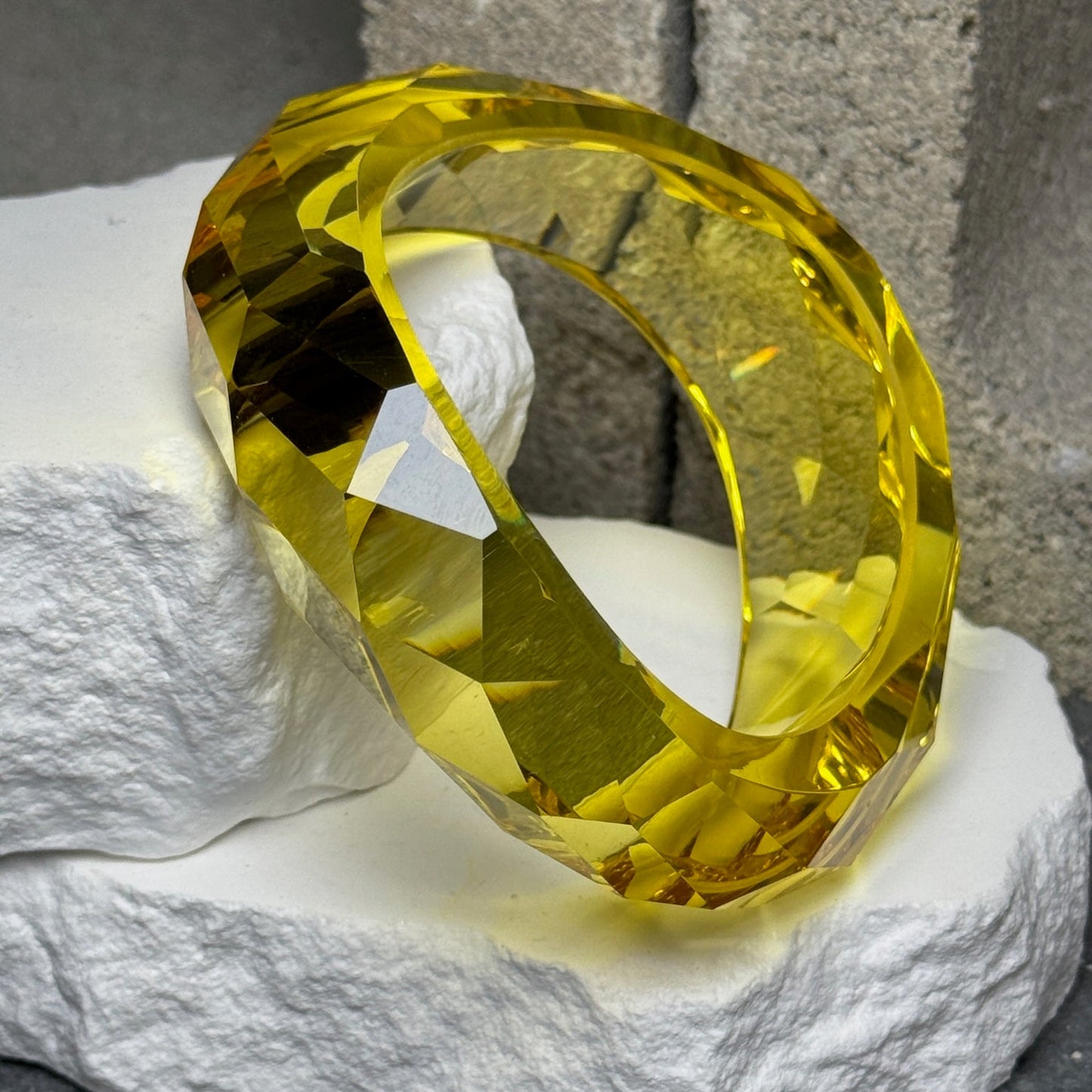 Lowkey Clear Bangle 7"