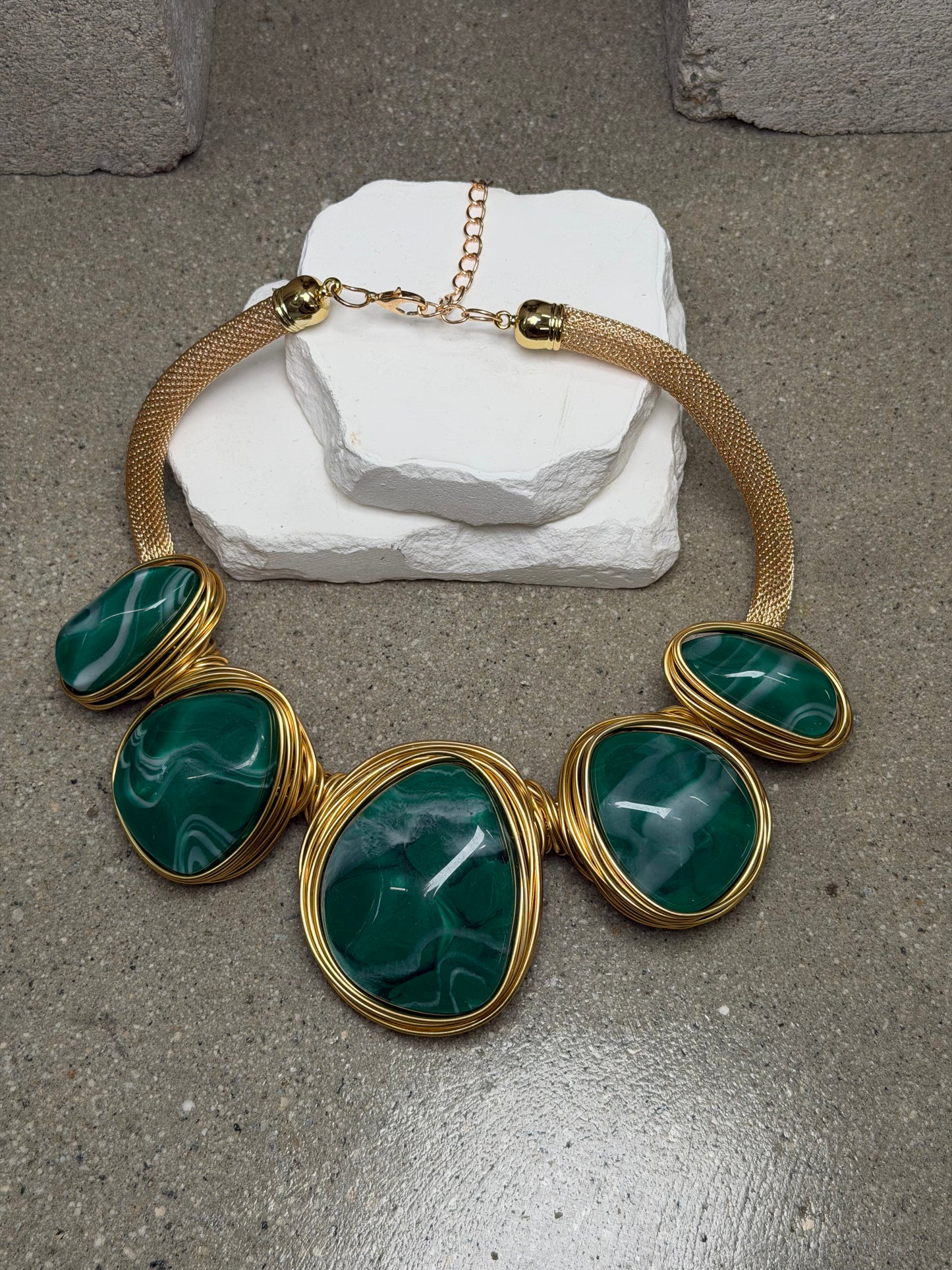 Form & Stone Necklace 23"