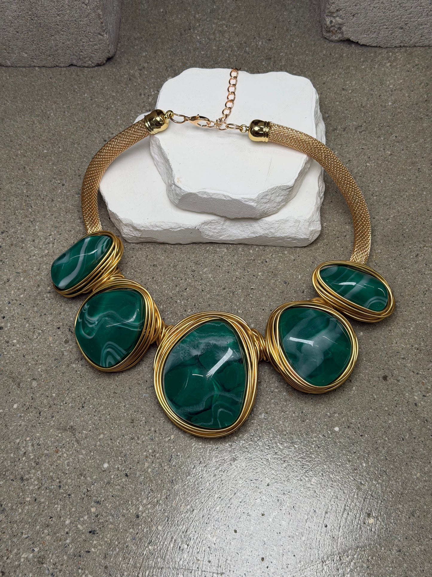 Form & Stone Necklace 23"