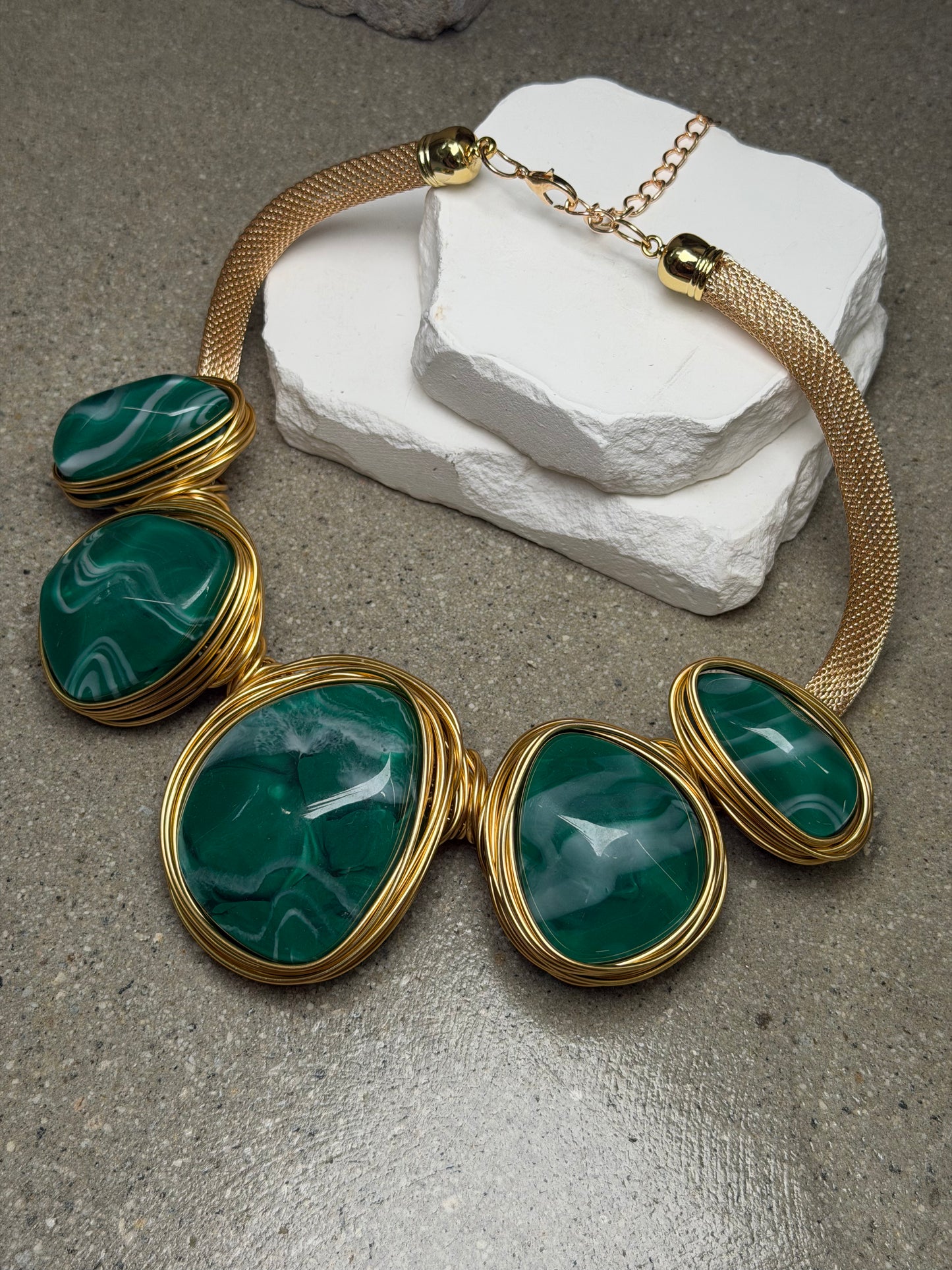Form & Stone Necklace 23"