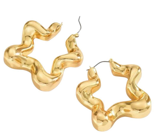 Curves Ahead Wavy Star Earring - Gold Design Earrings