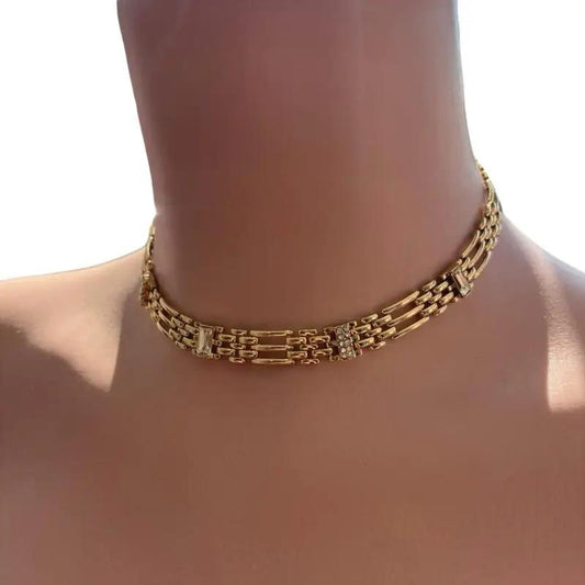 Luxe Gold Rectangle Chain Choker - Elegant Gold-Tone Metal with Sleek Rectangle Links for Comfortable Fit and Versatile Layering