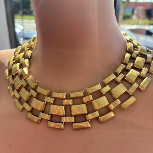 Gold Chunky Statement Choker - Gold Color, Unique Chunky Design, Metal Coating, Evening Accessory, Statement Piece for Any Outfit