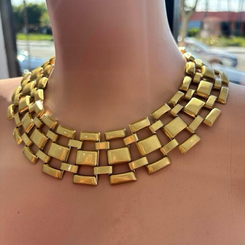 Gold Chunky Statement Choker - Gold Color, Unique Chunky Design, Metal Coating, Evening Accessory, Statement Piece for Any Outfit