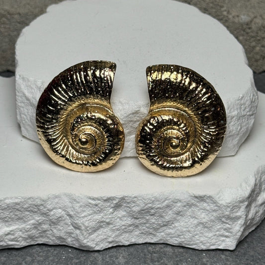 Beach Club Shell Stud Earrings