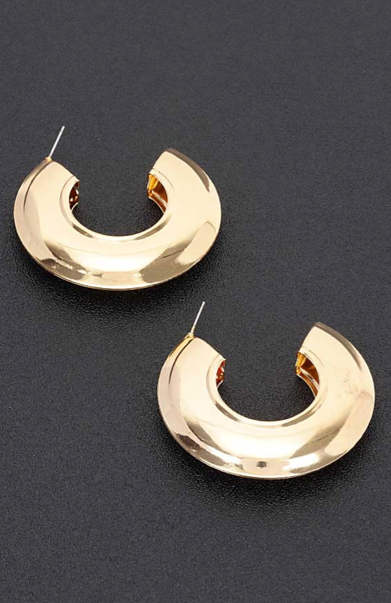 Curved Elegance Earrings - Simple Design Silver Tone Fashion Accessory