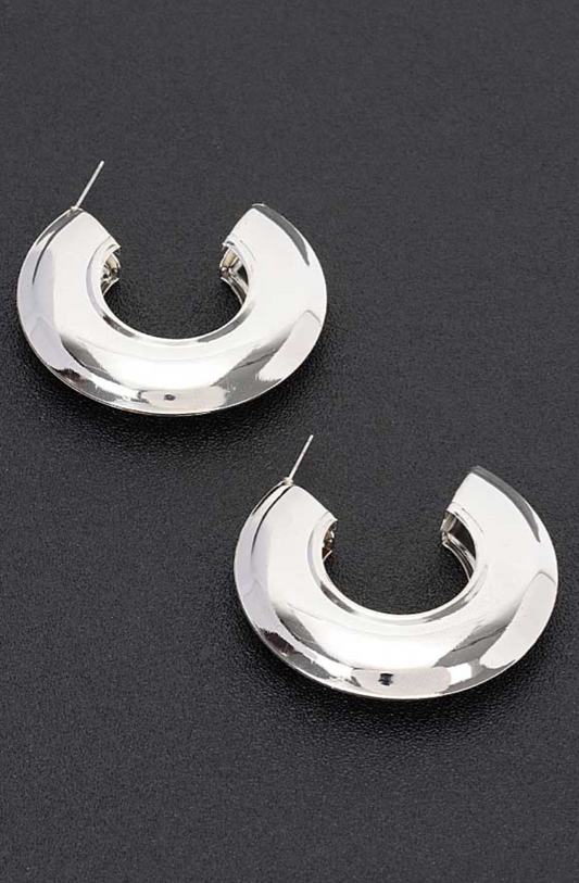 Curved Elegance Earrings - Simple Design Silver Tone Fashion Accessory