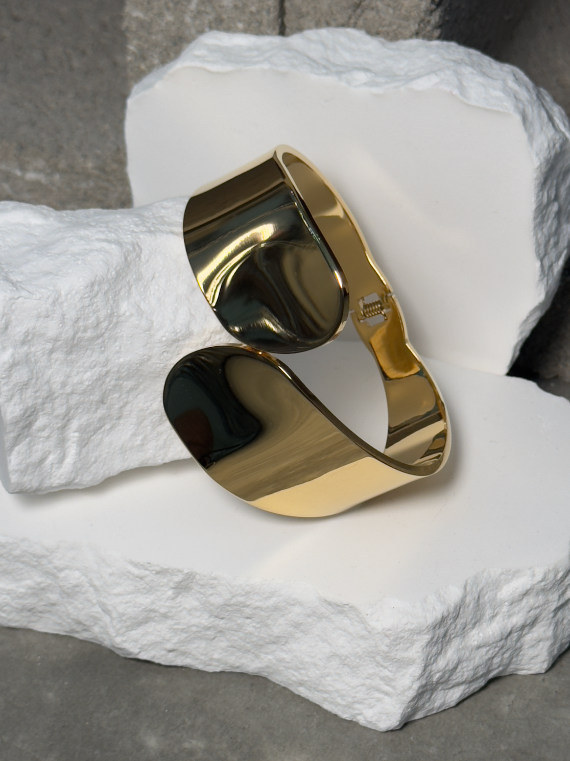 Have to Have it Latched Gold Bracelet